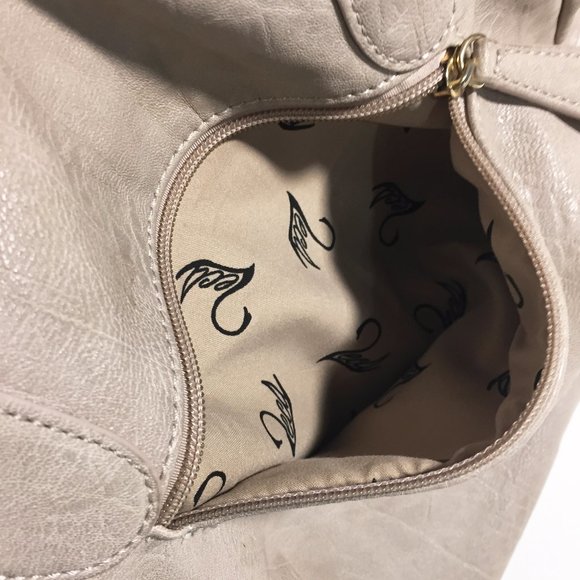 Zeca Fawn-Beige Handbag with Teddy Bear Lock - Picture 6 of 7